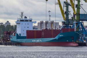 EU-Litauen Kaliningrad (Teil-) Blockade: Erstes RUS-Schiff bringt Blockade-Umgehungs-Zement