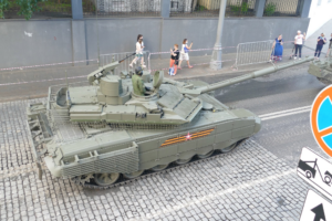 RUS-Ukraine Front: RUS-modernste 200 Kampfpanzer T90M „Durchbruch“ treffen ein