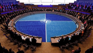 Guardian/Rasmussen: Nächster NATO- Gipfel könnte Ukraine-Entsendung von NATO-Truppen beschließen