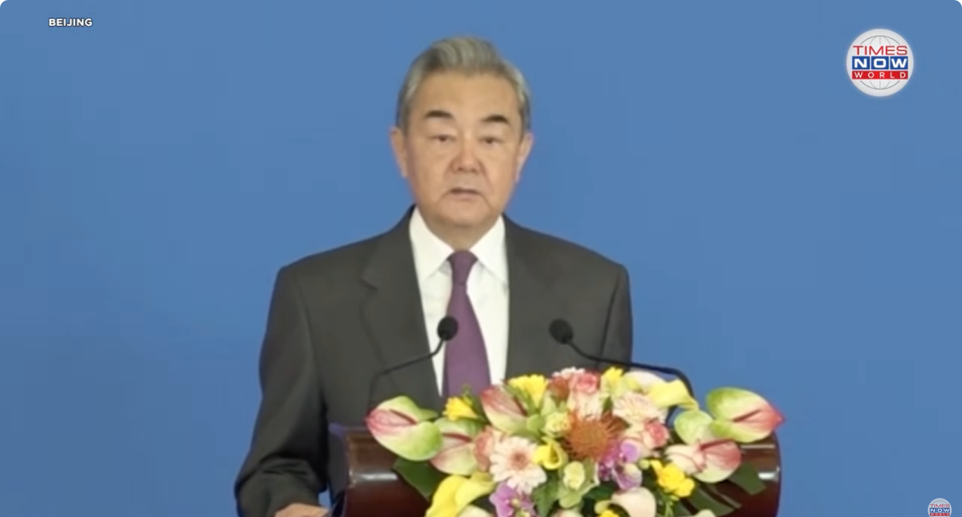 CHINA/Außenminister aktuelle (=30.12.2025) Ansprache: Volles Video/ USA betrügt China?-JA!