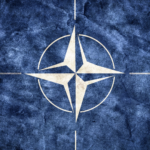 Trump: Demokratie statt NATO-Artikel 4,5,6: Vertragsklauseln als Demokratie-feindlicher Rechts-Zustand