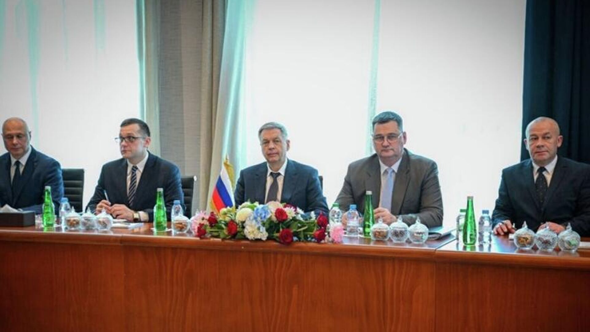 US-UKR-RUS-Gespräche Abu Dhabi: Die Ergebnisse soweit bekannt von Google-AI